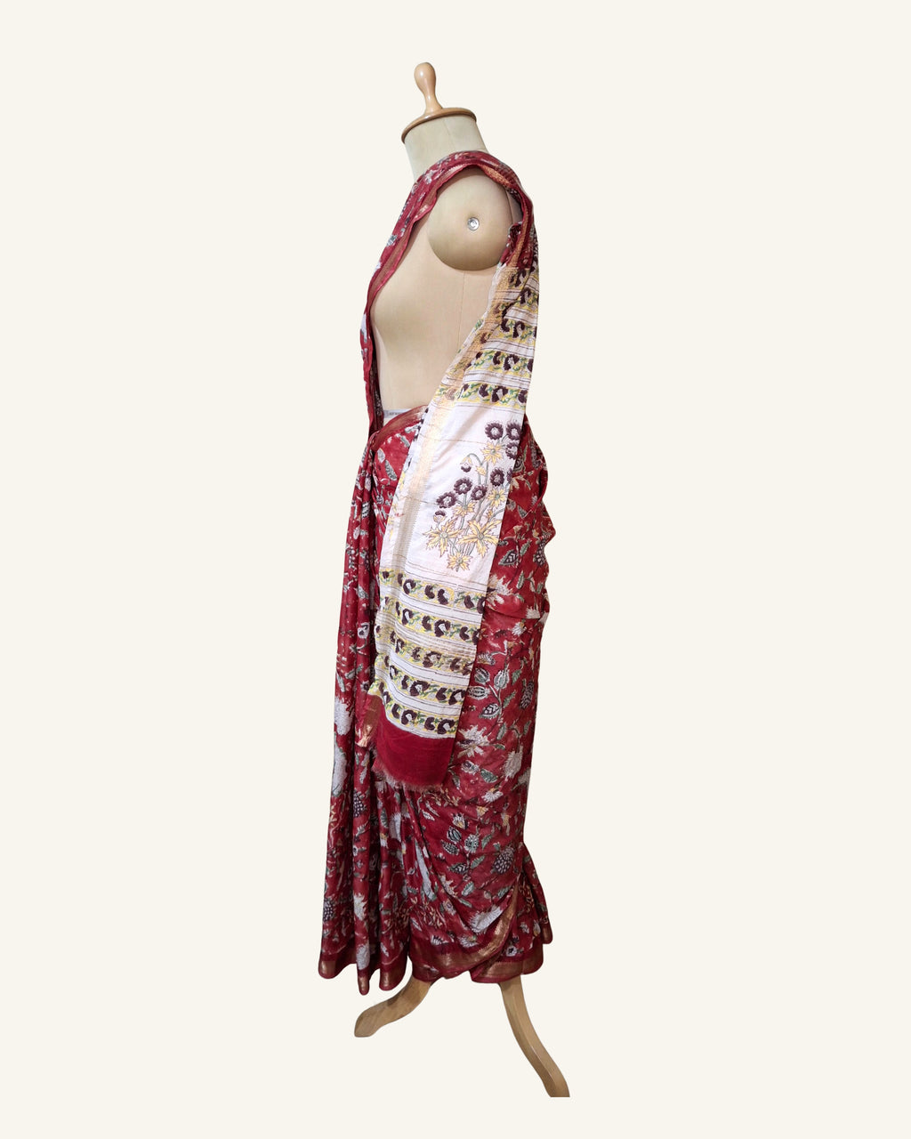 Red Bageecha Sanganeri Maheshwari saree