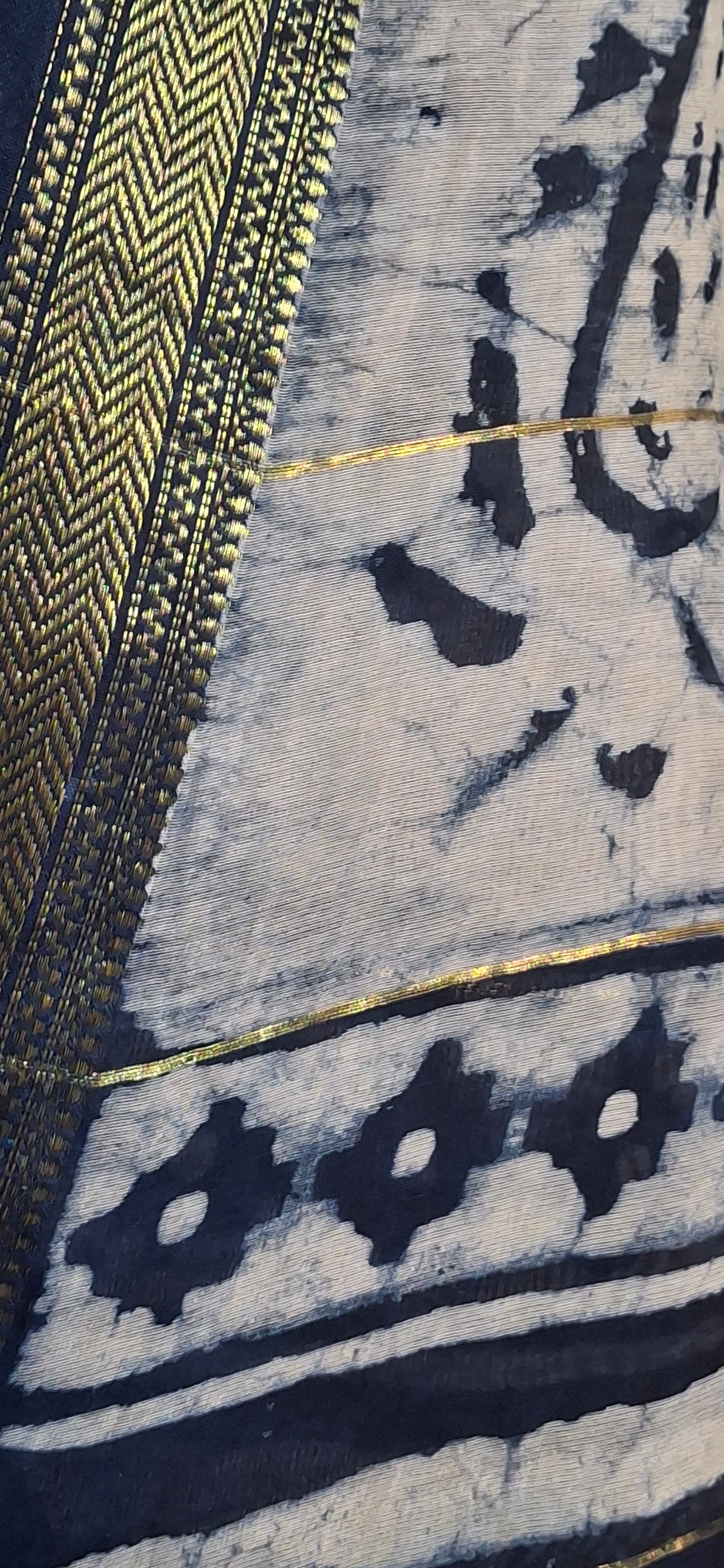 Bindu Dabu Print Masherwari Saree