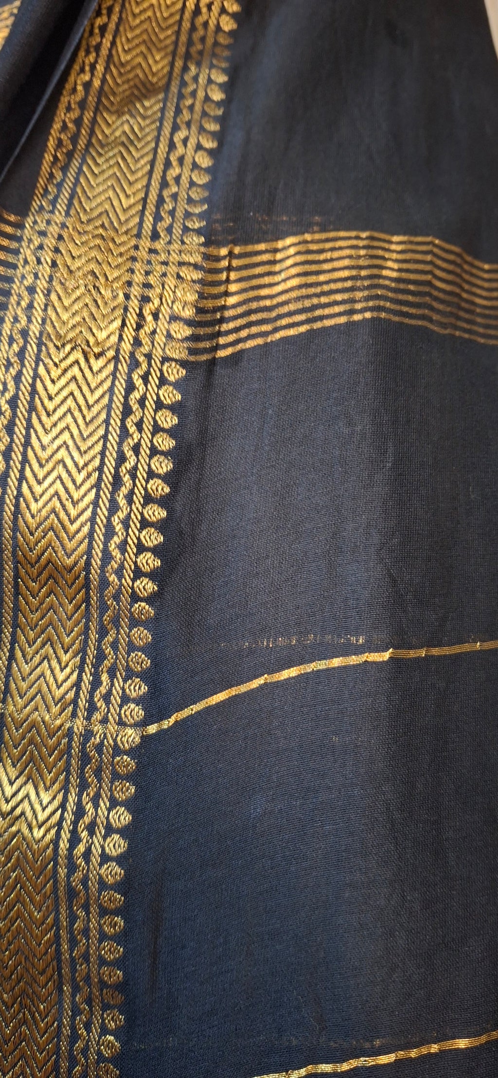 Shibori Tie-Dye Maheshwari Silk Saree