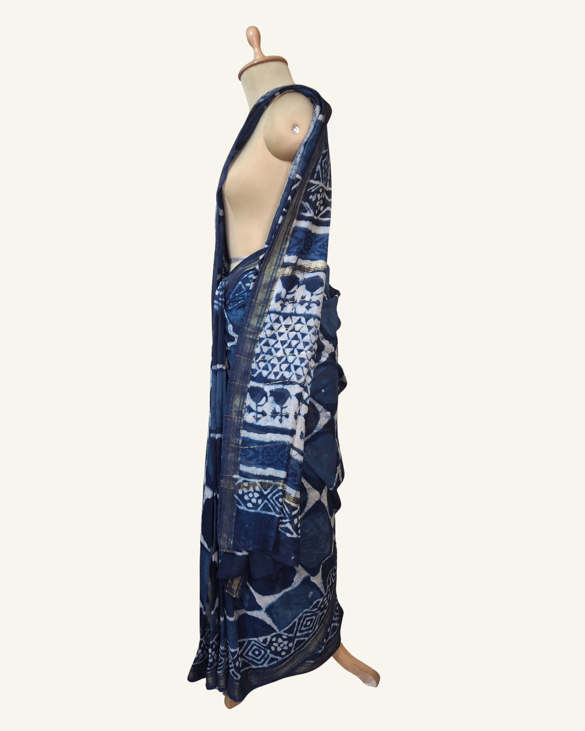 Indigo Dabu Block printed Maheshwari saree