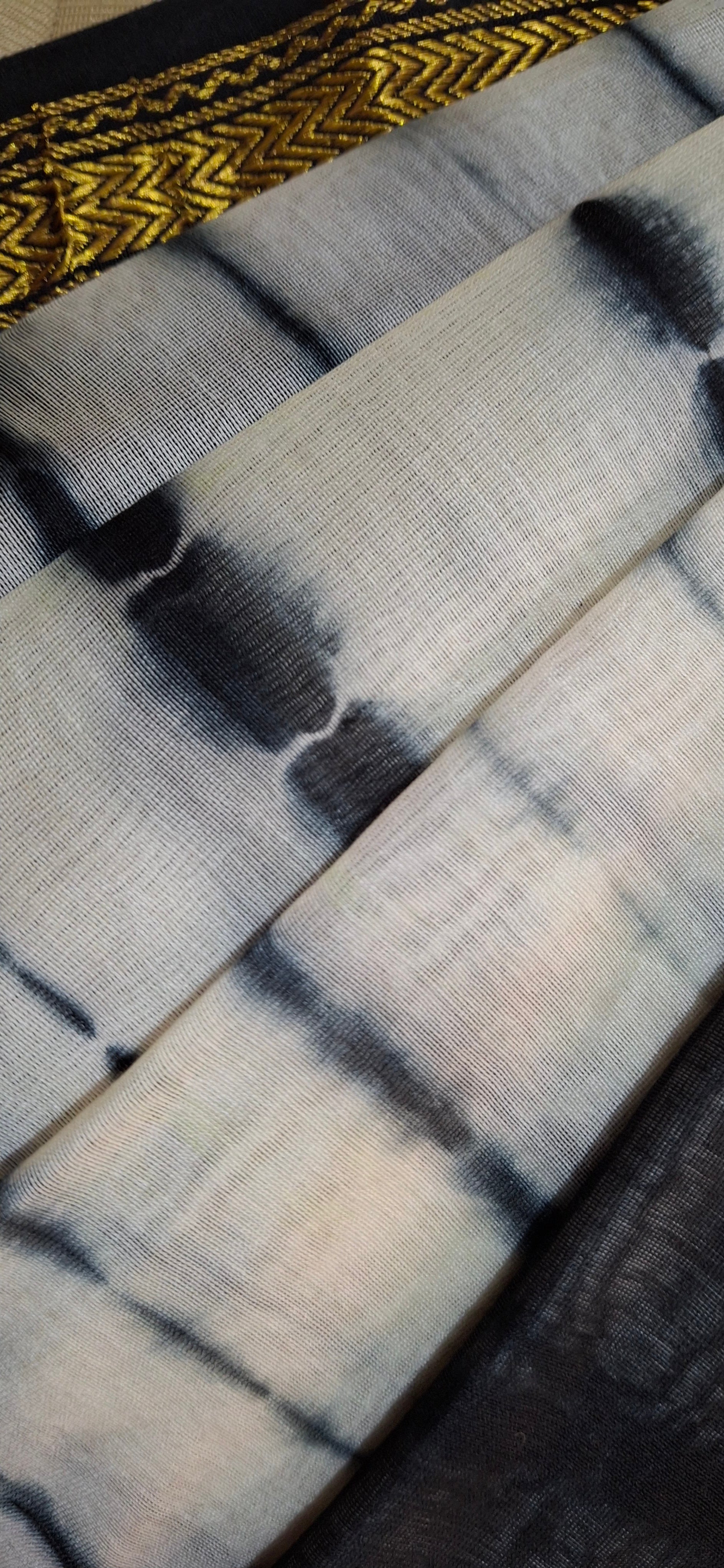 Shibori Tie-Dye Maheshwari Silk Saree