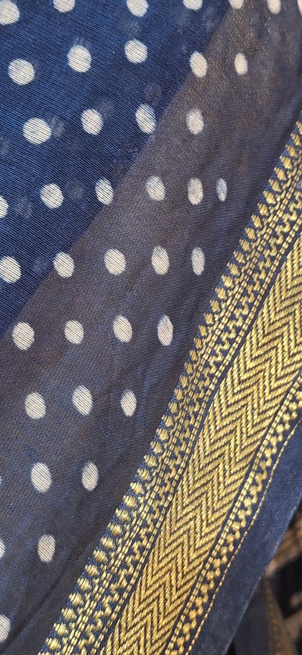 Bindu Dabu Print Masherwari Saree